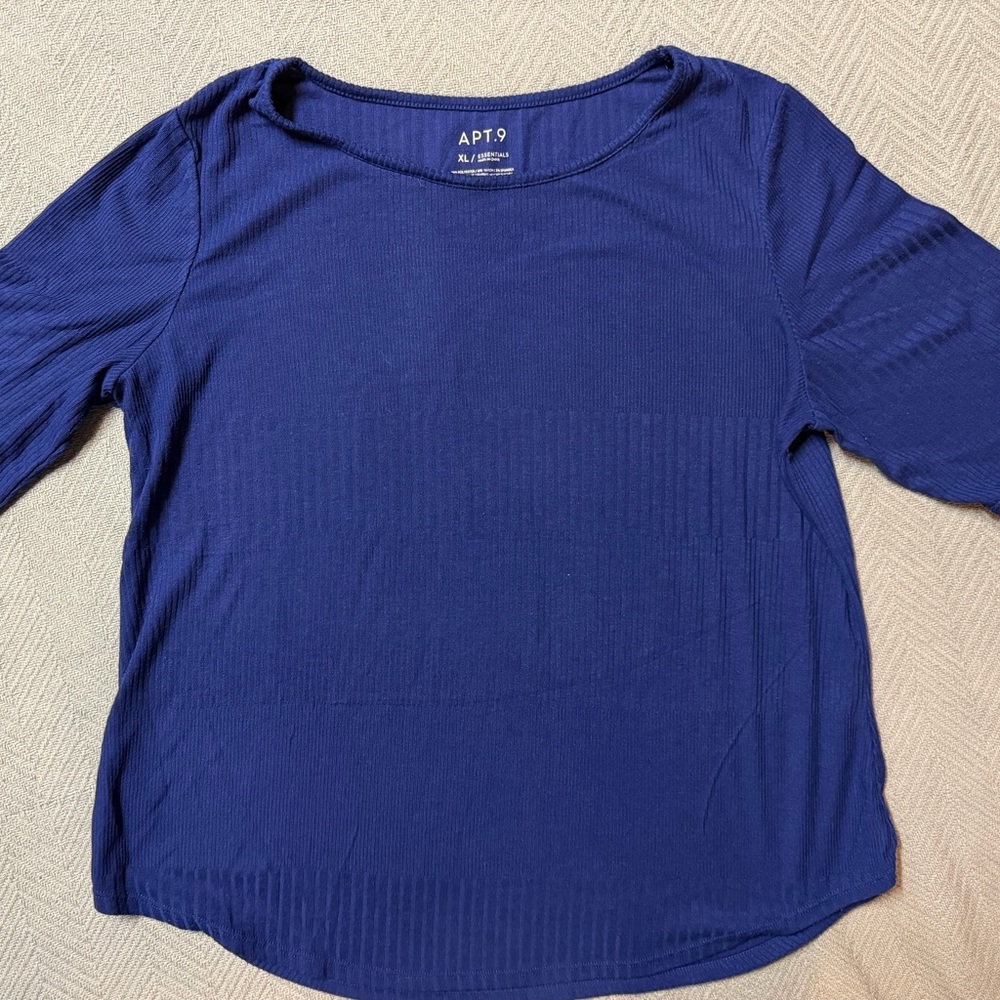 Apt. 9 Women's Navy Long Sleeve Top